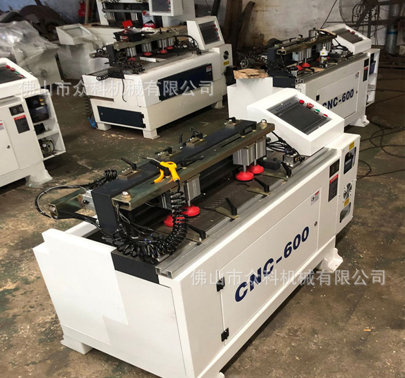 CNC широколенточный шлифовальный станок PINXIN ZK600T — калибровочно-шлифовальное оборудование для дерева и МДФ — изображение 2