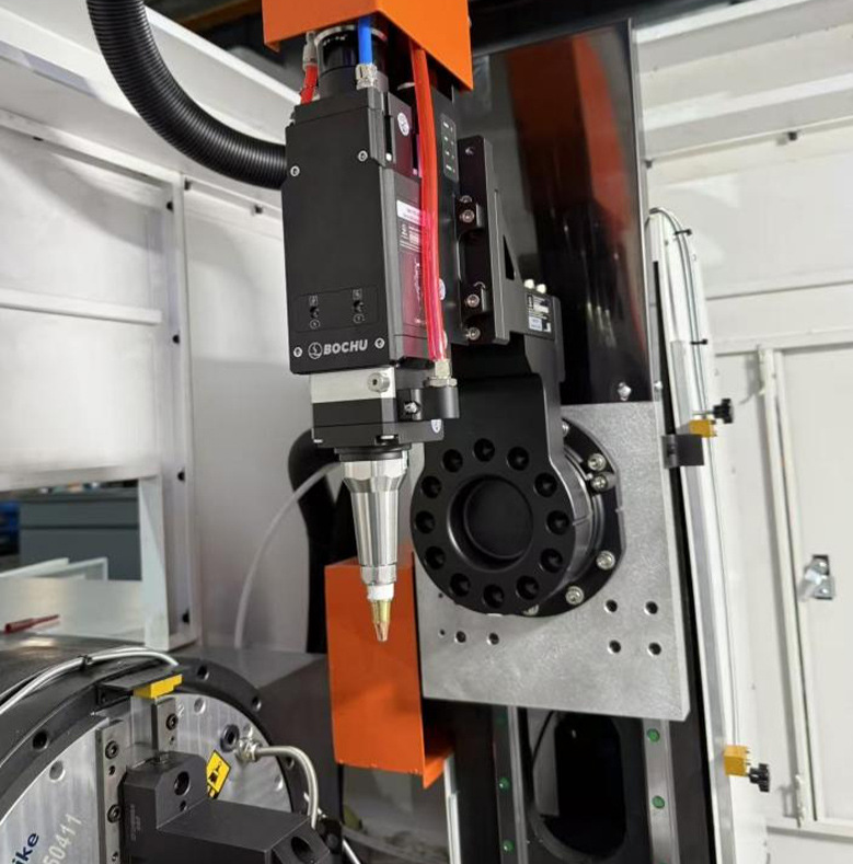 Автоматизированный лазерный комплекс YK-240CNC-6000W — 3D-комплекс 6кВт с автозагрузкой для фаски труб ±45° — изображение 5