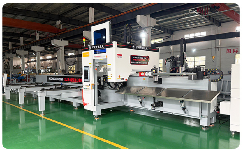 Автоматизированный лазерный комплекс YK-240CNC-6000W — 3D-комплекс 6кВт с автозагрузкой для фаски труб ±45° — изображение 3