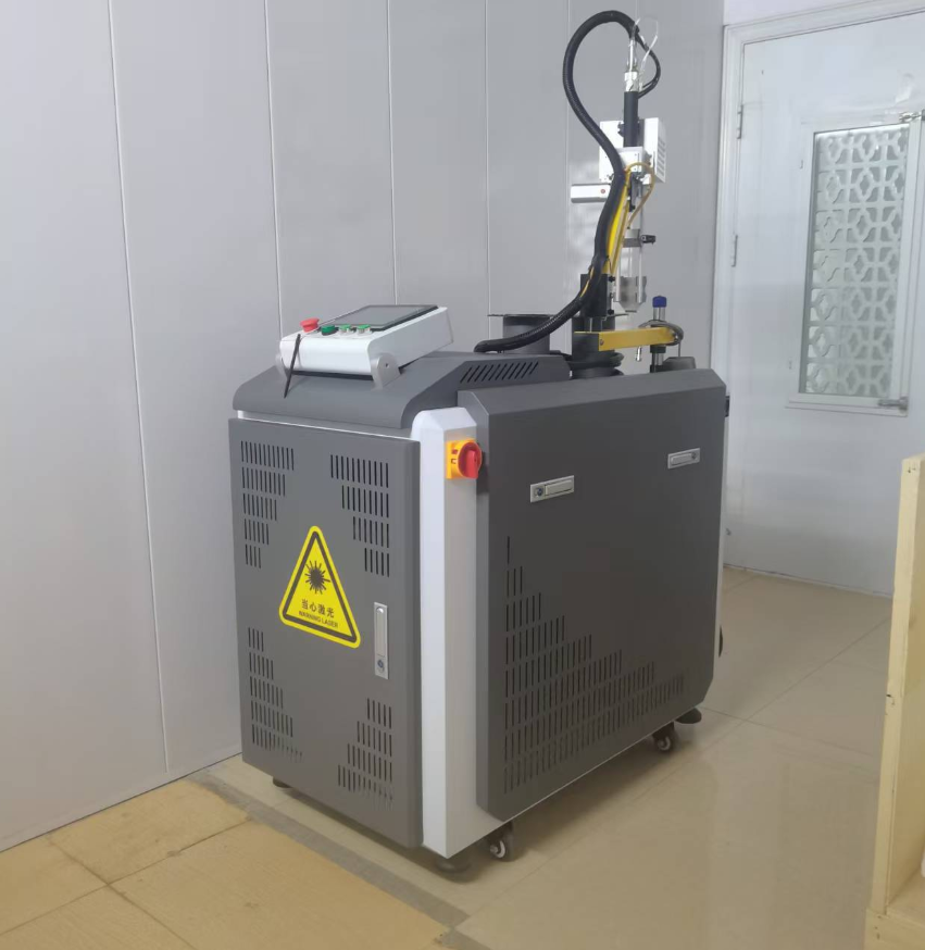 Аппарат лазерной сварки MNKJ-1500W — ручной аппарат точечной сварки мощностью 1500Вт для литий-батарей и нержавейки — изображение 2