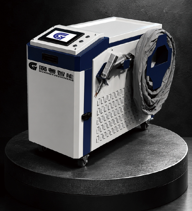 Лазерный станок 4 в 1 GY-1500-3000W — сварка, резка, очистка, удаление ржавчины — изображение 2